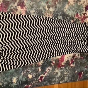 Calvin Klein Black and White Chevron Top